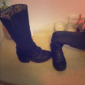 Black boots